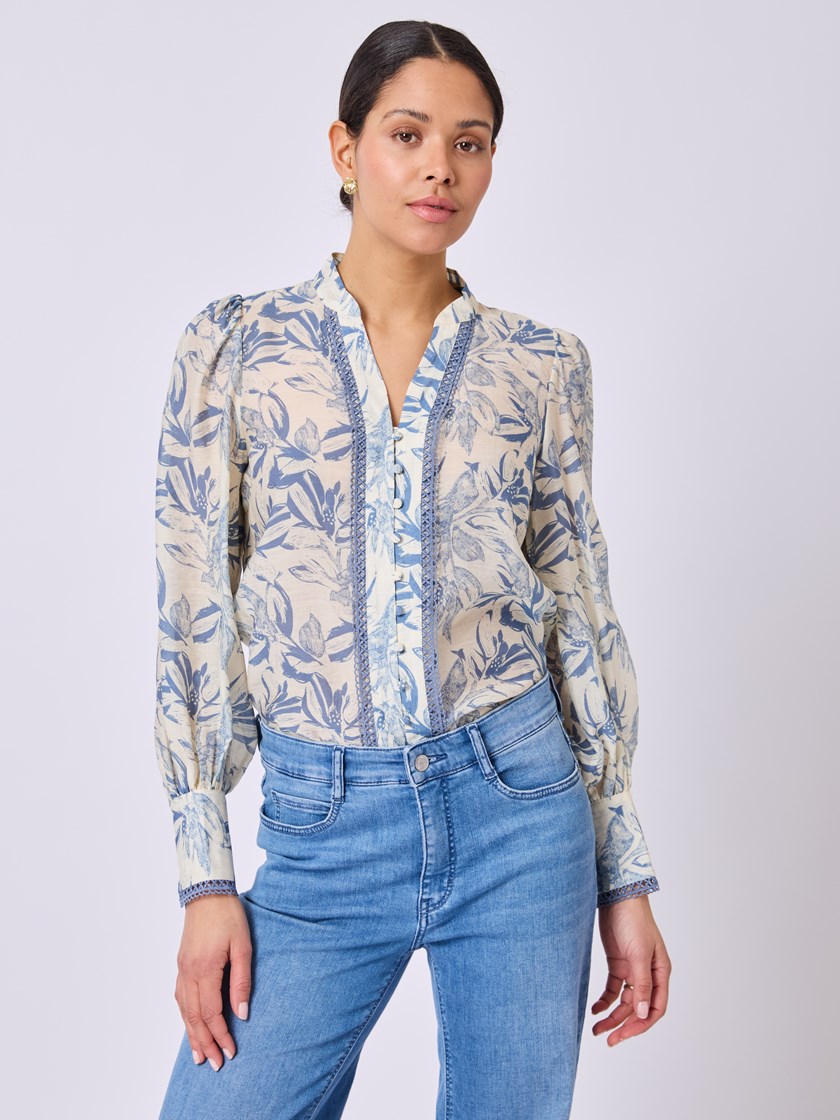 7511760 S48 7511760_S48-BLU-H25-Modell-Front_chn=vic_4713_Selma bluse S48.jpg_Front||Front