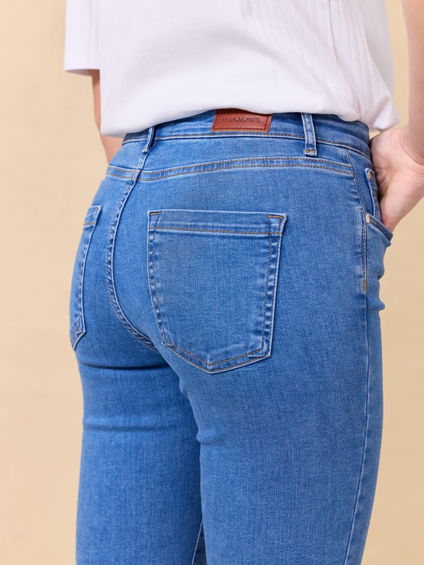 7511780 DAC 7511780_DAC_Jean Paul_Sabine Cropped Flare Jeans_H25 (4).jpg_