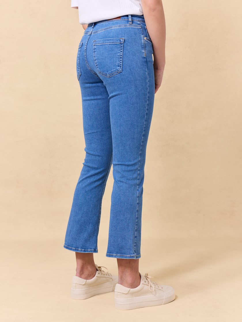 7511780 DAC 7511780_DAC_Jean Paul_Sabine Cropped Flare Jeans_H25 (5).jpg_