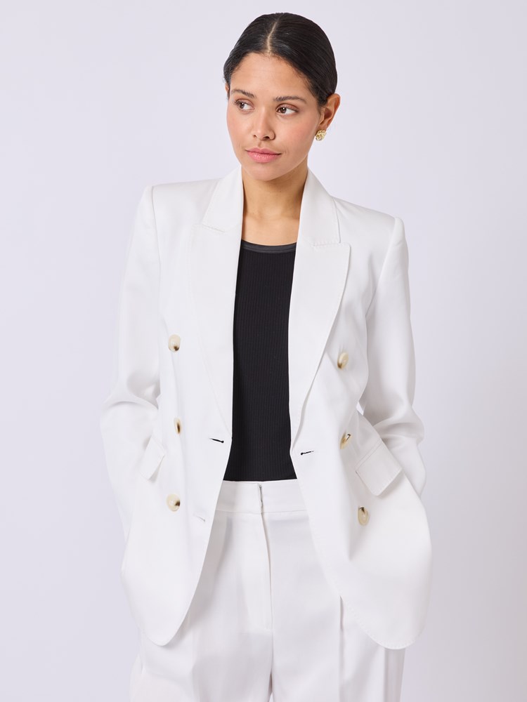 Sara blazer 7511823_O68-BLU-H25-Modell-Front_chn=vic_2770_Sara blazer O68_Sara blazer O68 7511823.jpg_Front||Front