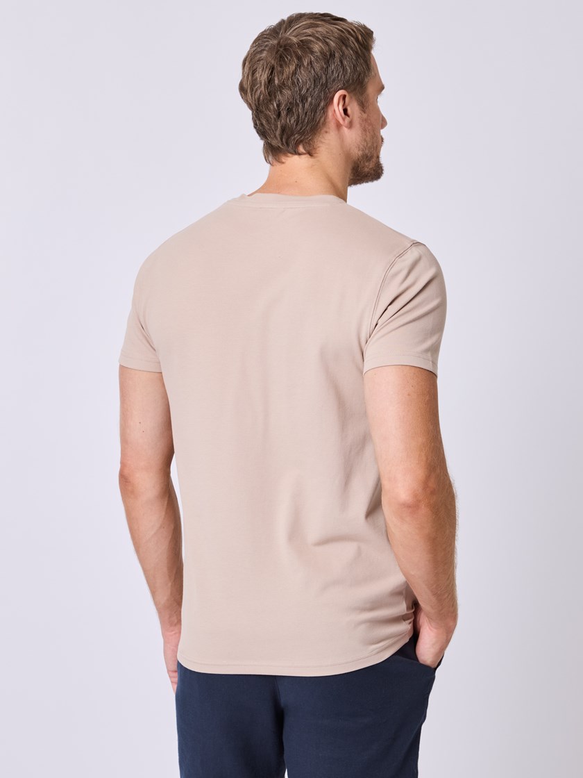 7511917 I6F 7511917_I6F-VESB-H25-Modell-Back_chn=vic_2589_Aviator t-skjorte I6F.jpg_Back||Back