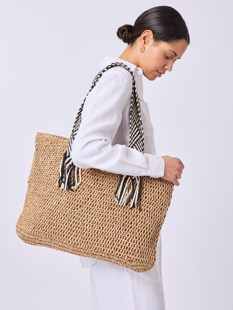 Janice shopper 7511938_A8Q-BLU-H25-Modell-Front_chn=vic_1301_Janice shopper A8Q_Janice shopper A8Q 7511938.jpg_Front||Front