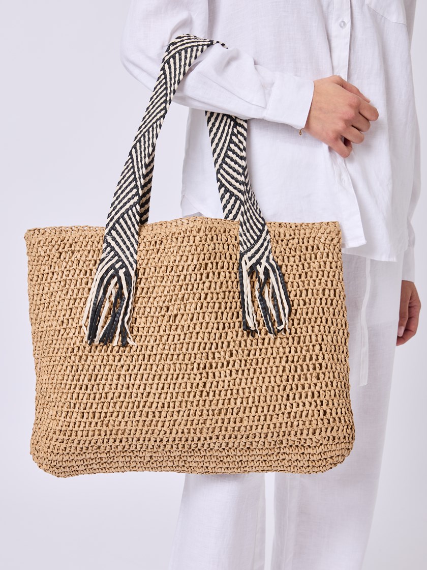 7511938 A8Q 7511938_A8Q-BLU-H25-Modell-Front_chn=vic_1457_Janice shopper A8Q.jpg_Front||Front