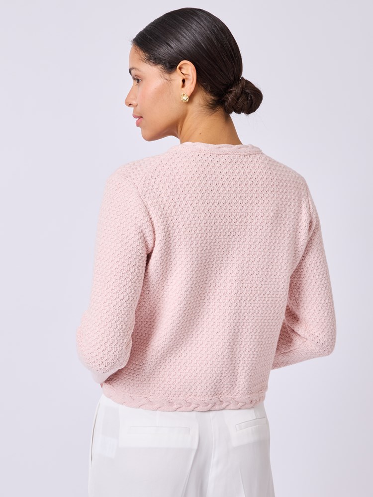 Adele cardigan 7511954_MGR-BLU-H25-Modell-Front_chn=vic_7267_Adele cardigan MGR_Adele cardigan MGR 7511954.jpg_Front||Front