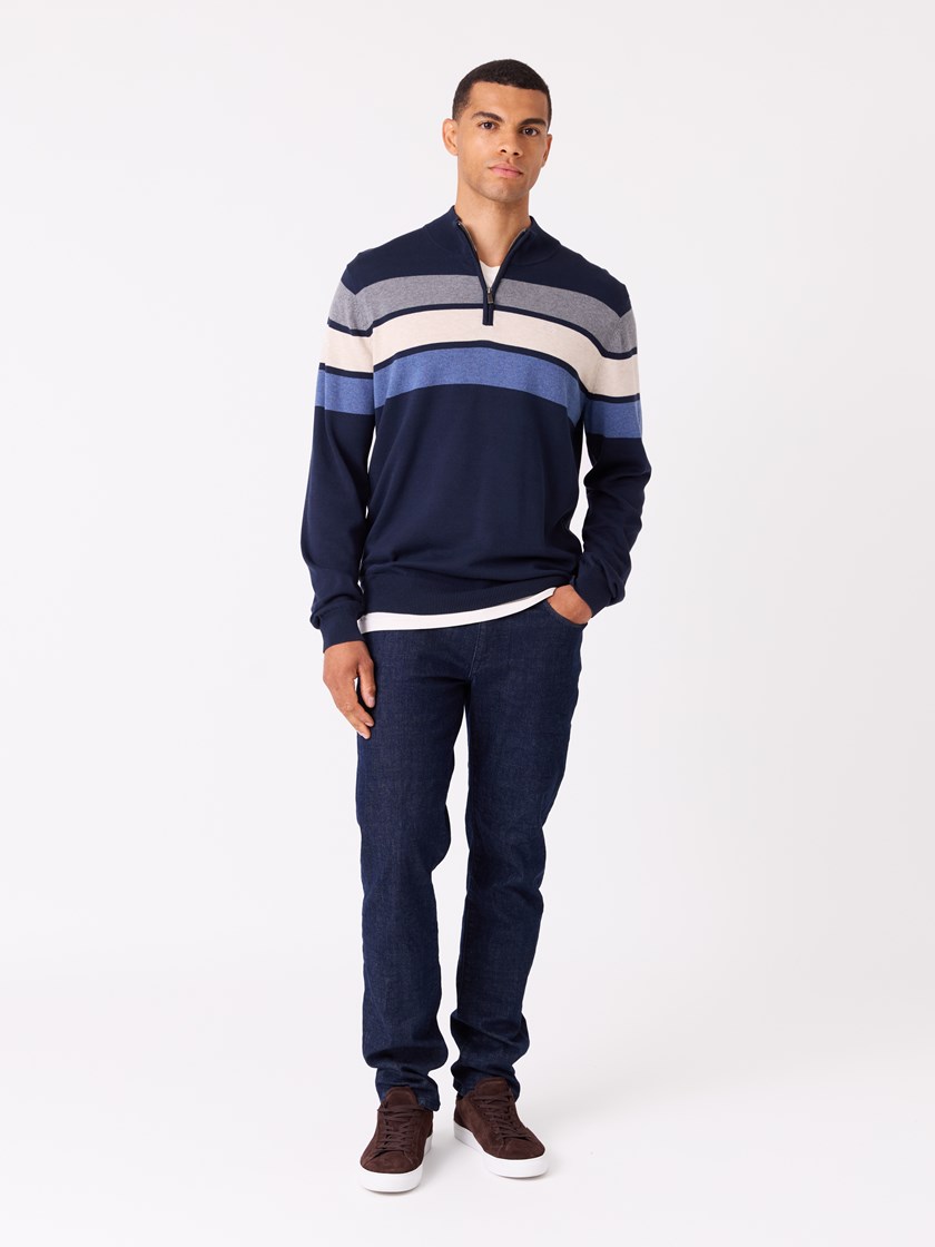 7511969 EM6 7511969_EM6-JEANPAUL-A25-Modell-Front (2)_Gerard stripet zipneck EM6.jpg_