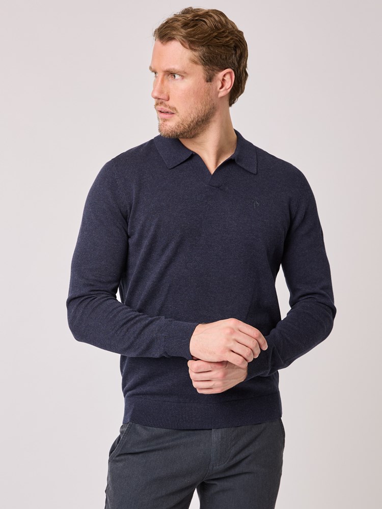 Dammers polo strikkegenser 7512016_R15-MRCAPUCHIN-A25-Modell-Front_chn=vic_8954_Dammers polo strikkegenser R15.jpg_Front||Front