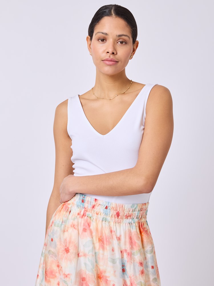 Marthe singlet 7512024_O68-DONNA-H25-Modell-Front_chn=vic_5094_Marthe singlet O68 7512024.jpg_Front||Front