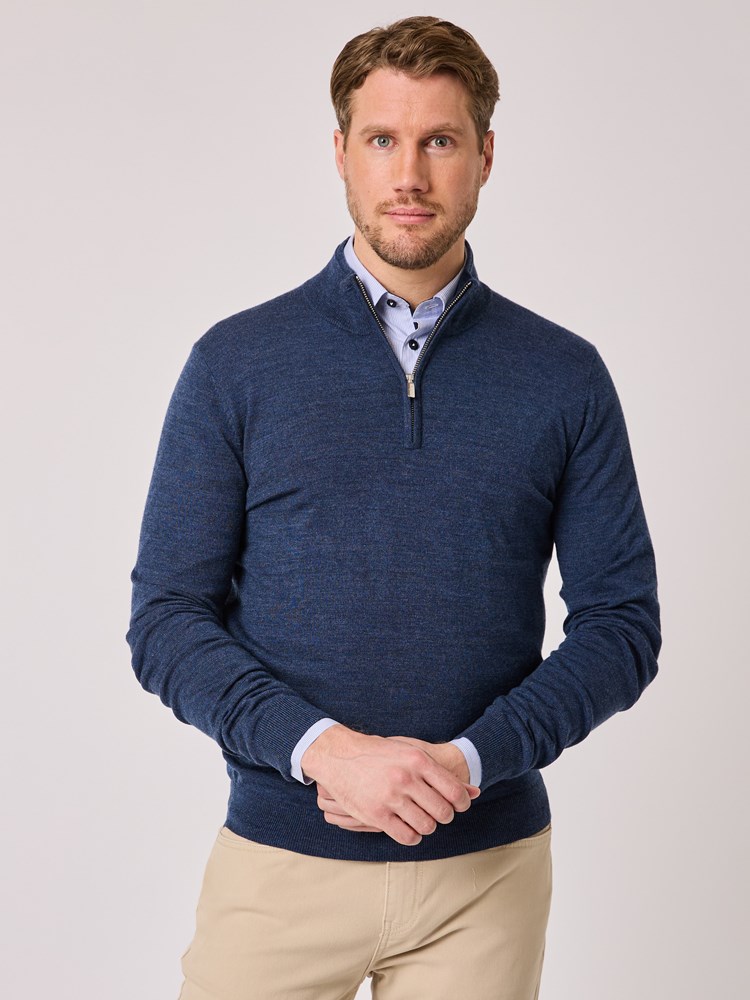 Ledger merino zip neck 7512026_ENC-VESB-A25-Modell-Front_chn=vic_6643_Ledger merino zip neck ENC.jpg_Front||Front