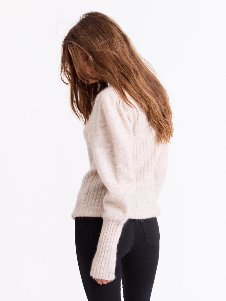 Cindy genser 7512223_I2O_Jean Paul_Cindy Genser_A25 (8)_Cindy genser I2O_Cindy genser I2O 7512223.jpg_