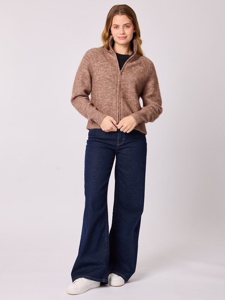 Carmela cardigan 7512344_AHG-DONNA-A25-Front_2114_Carmela cardigan AHG_Carmela cardigan AHG 7512344.jpg_Front