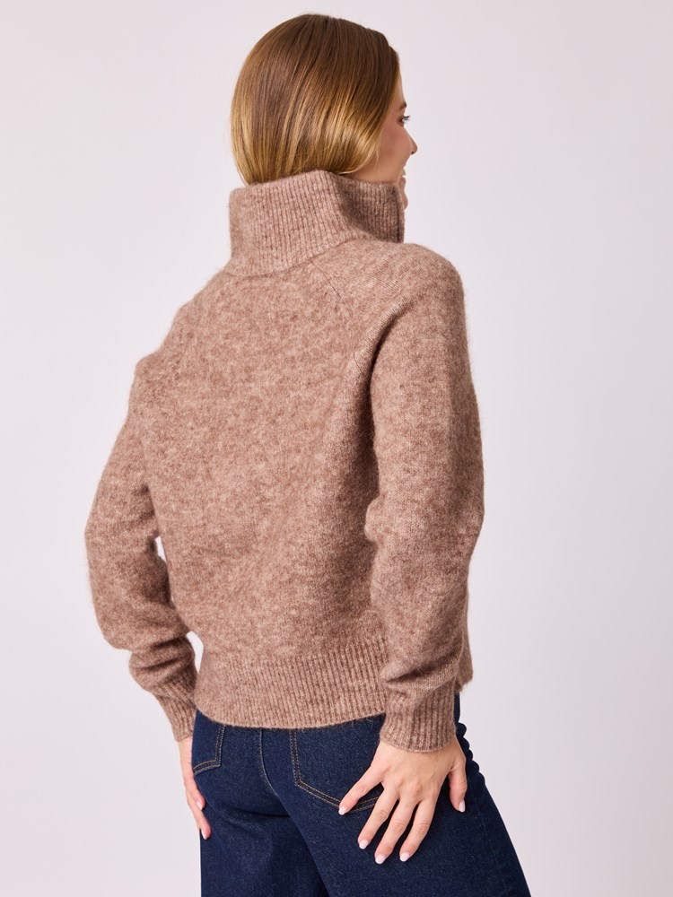Carmela cardigan 7512344_AHG-DONNA-A25-Front_5399_Carmela cardigan AHG_Carmela cardigan AHG 7512344.jpg_Front