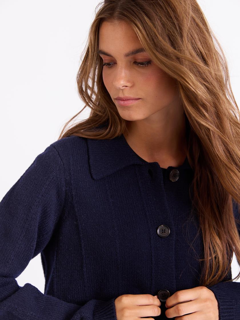 Yasmine cardigan EM6