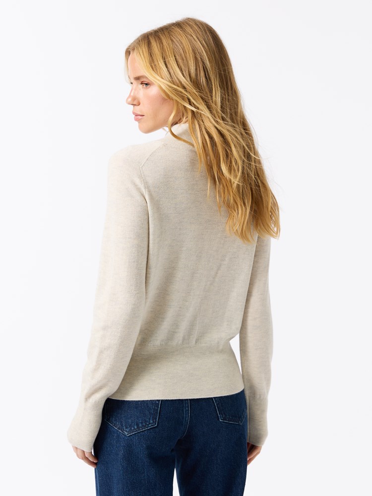 Manel cardigan i merinoull 7512415_IEB_Jean Paul_Manel Cardigan_A25 (3)_Manel cardigan IEB_Manel cardigan IEB 7512415_Manel cardigan i merinoull IEB_Manel cardigan i merinoull IEB 7512415.jpg_