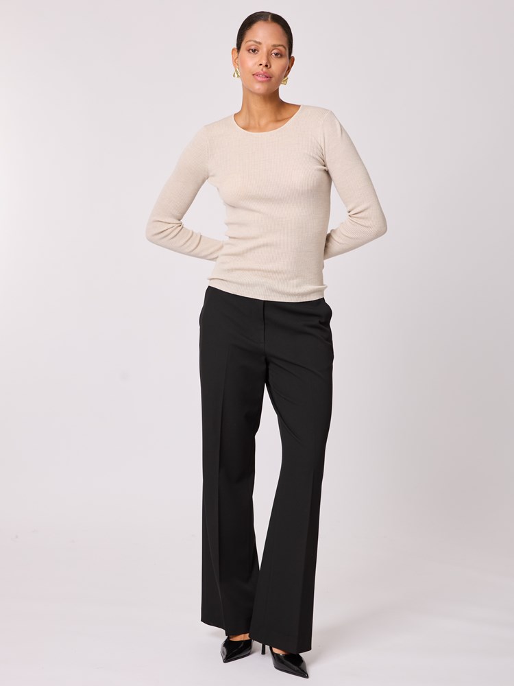 Micah rib rundhals 7512454_AMA-BLU-A25-Modell-Front_chn=vic_8676_Micah rib rundhals AMA.jpg_Front||Front