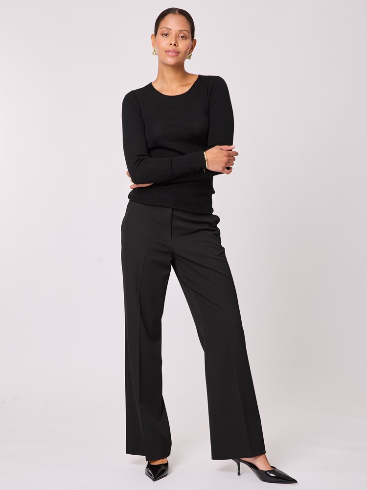 Micah rib rundhals 7512454_ID2-BLU-A25-Modell-Front_chn=vic_9130_Micah rib rundhals ID2.jpg_Front||Front