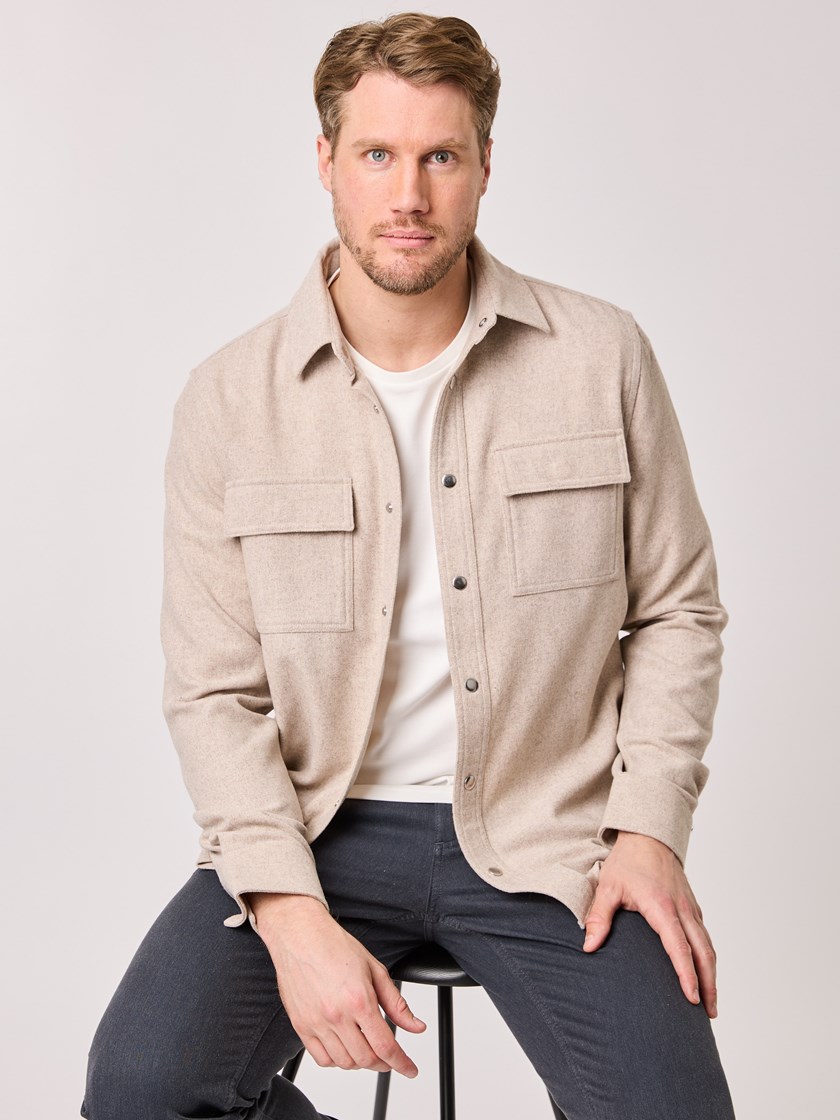 7512551 S90 7512551_S90-MRCAPUCHIN-A25-Modell-Front_chn=vic_9475_Aarne overskjorte med ull S90.jpg_Front||Front