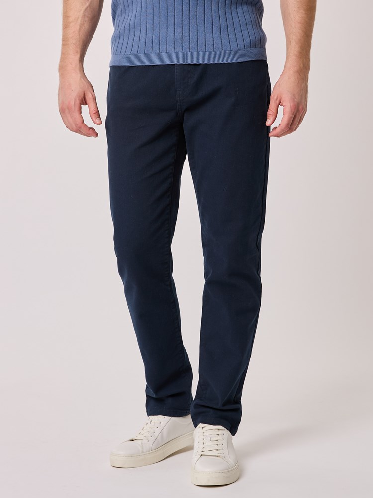 Anton bukse 7512574_C27-VESB-A25-Modell-Front_chn=vic_6127.jpg_Front||Front