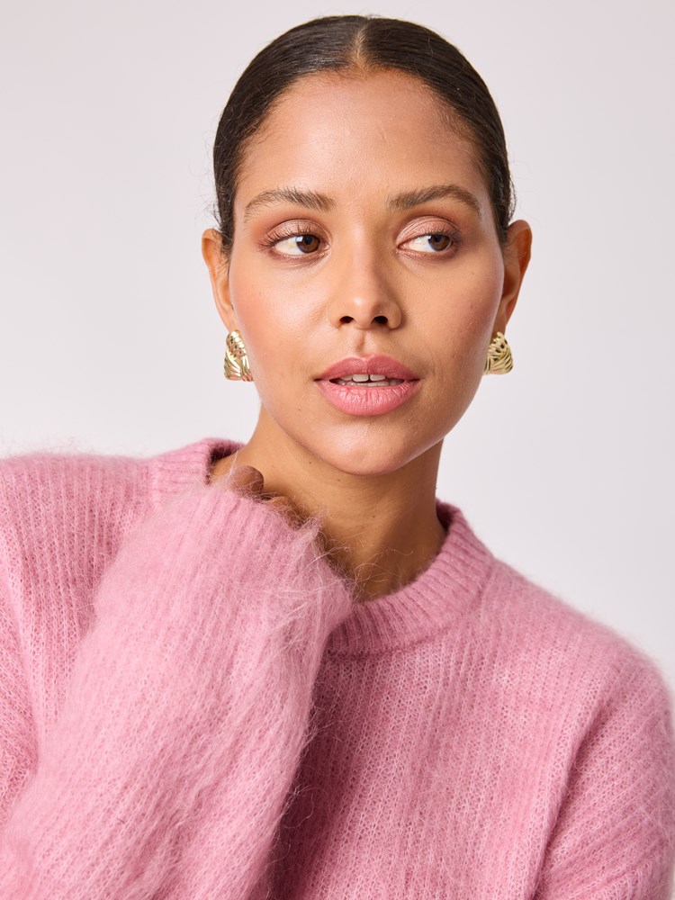 Susanne genser 7512577_MNW-BLU-A25-Modell-Front_chn=vic_8730_Susanne genser MNW.jpg_Front||Front