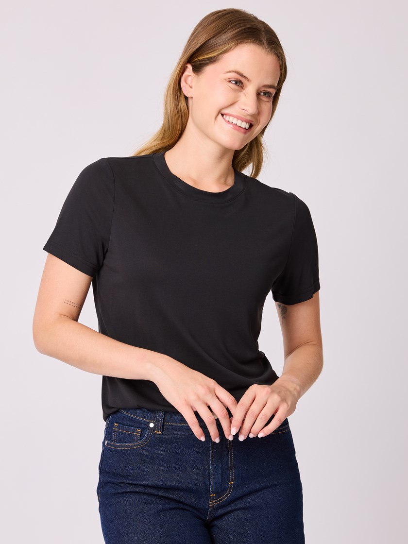 7512583 ID2 7512583_ID2-DONNA-A25-Front_3691_Lisa t-skjorte.jpg_Front