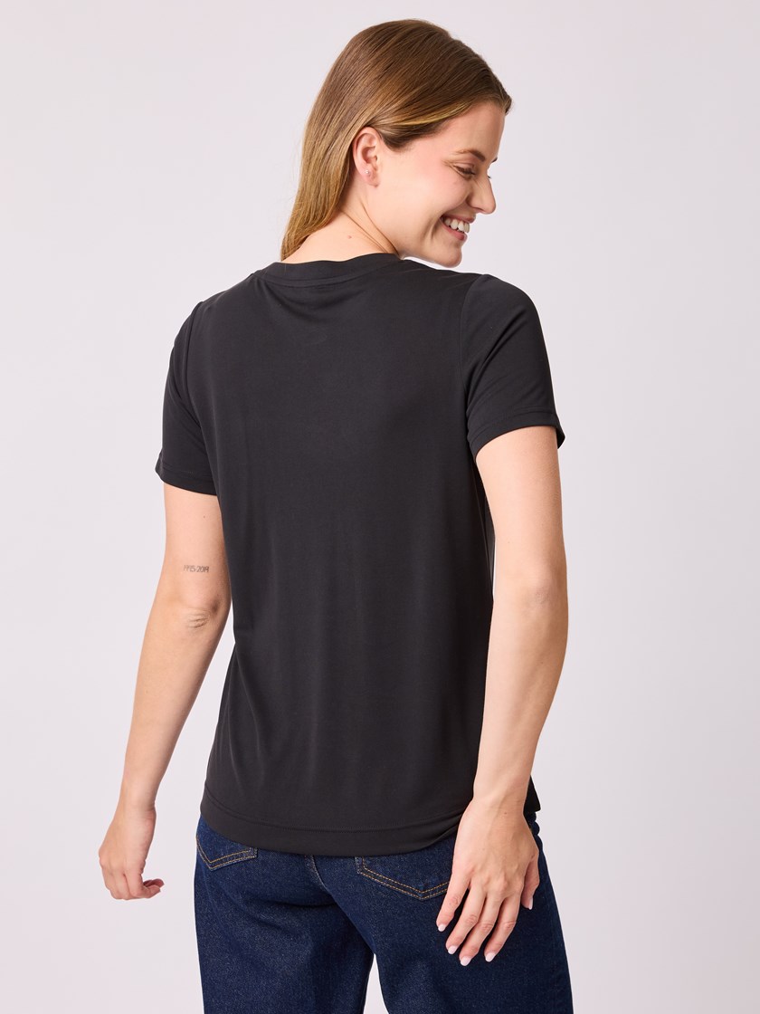 7512583 ID2 7512583_ID2-DONNA-A25-Front_5581_Lisa t-skjorte.jpg_Front