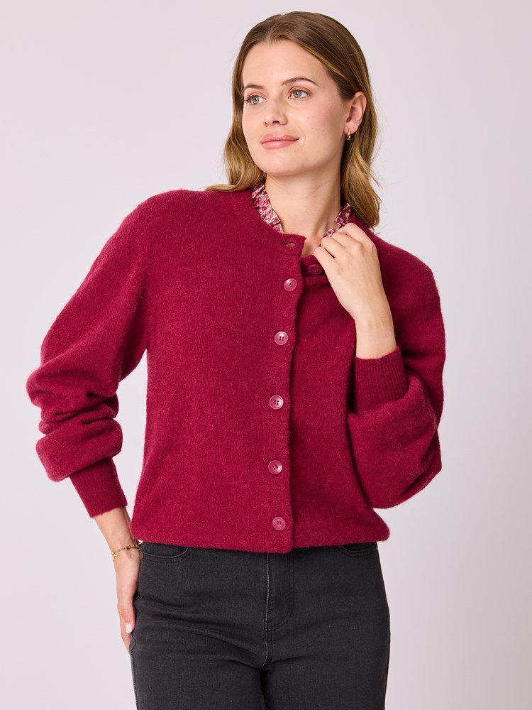 Mari cardigan 7512618_MWH-MELL-A25-Modell-Front_chn=vic_8122_Mari cardigan MWH.jpg_Front||Front