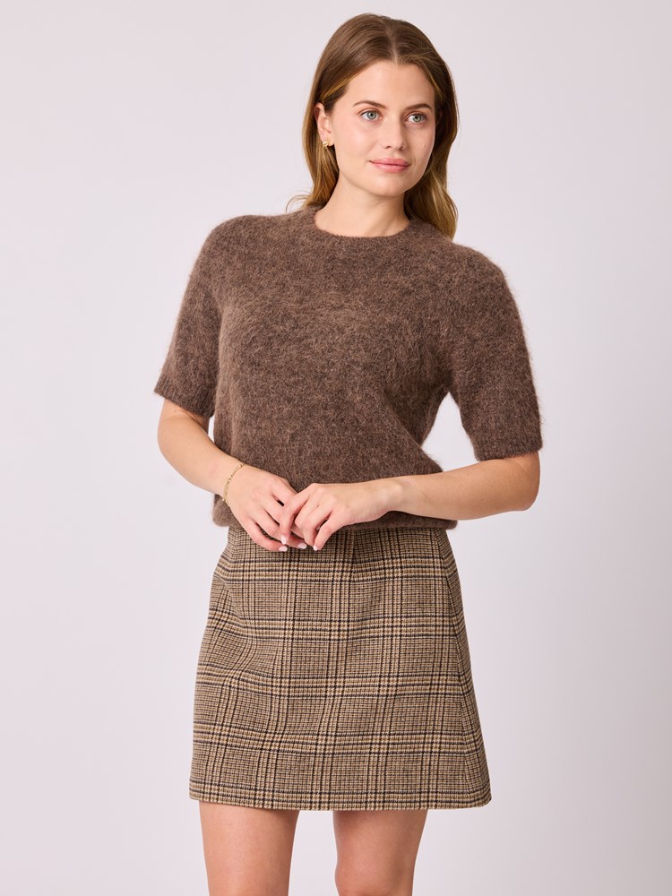 Elise genser 7512622_AIE-MELL-A25-Modell-Front_chn=vic_5130.jpg_Front||Front