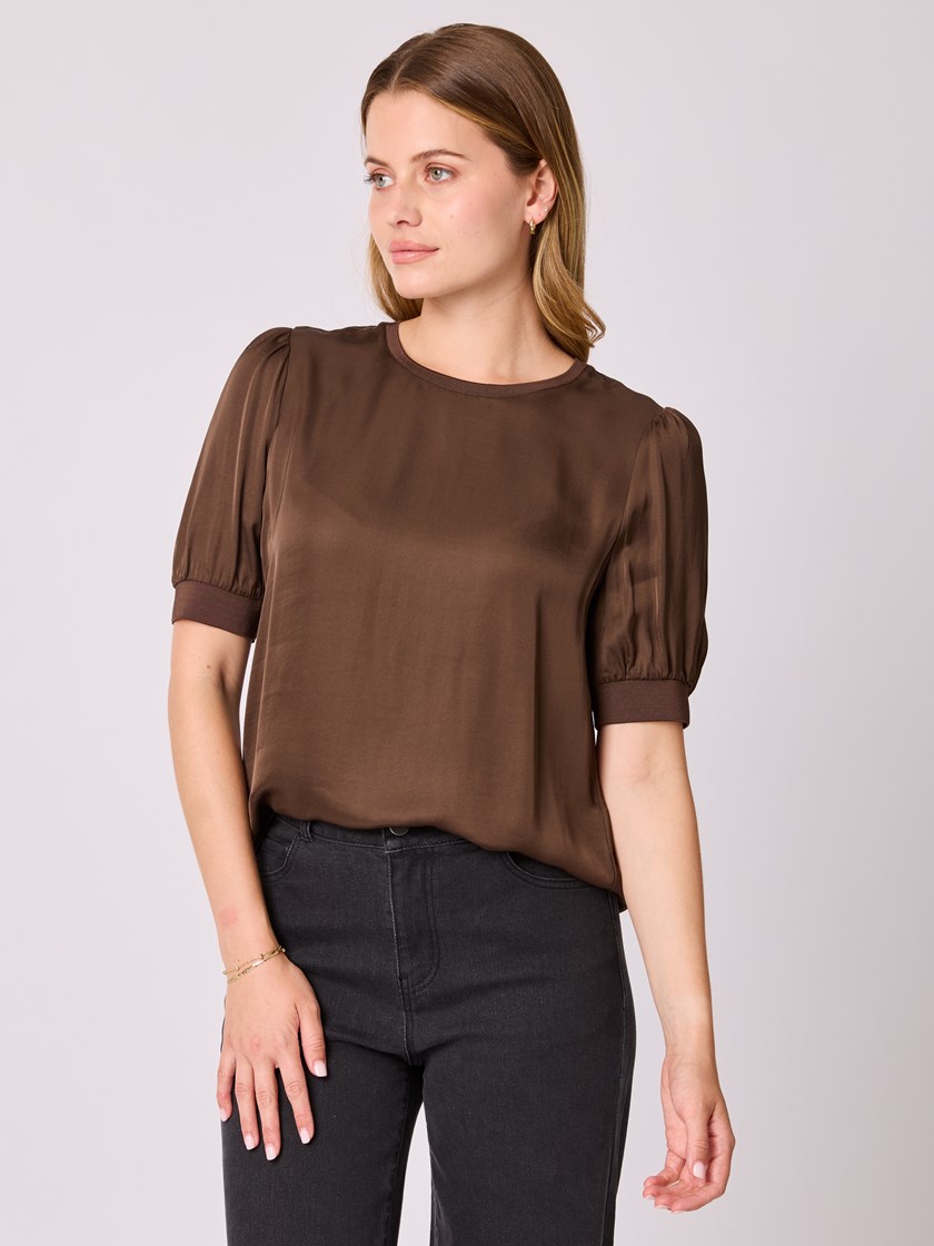 7512723 C20 7512723_C20-MELL-A25-Modell-Front_chn=vic_8007_Kimmy topp C20.jpg_Front||Front