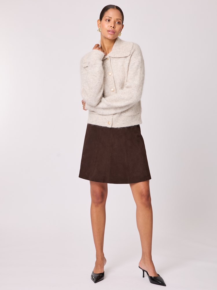 Angelina cardigan 7512724_AMA-BLU-A25-Modell-Front_chn=vic_4645_Angelina cardigan AMA.jpg_Front||Front