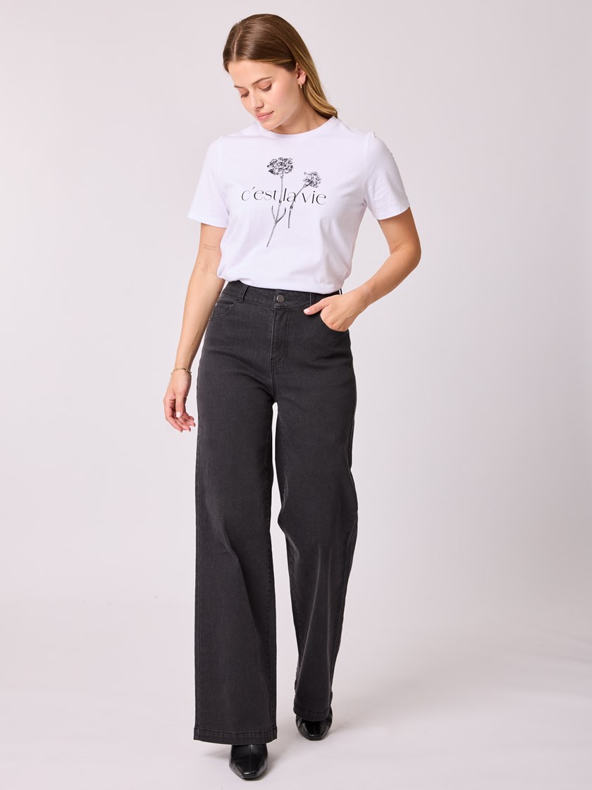 7512738 C31 7512738_C31-MELL-A25-Modell-Front_chn=vic_1028_Wilma jeans C31.jpg_Front||Front