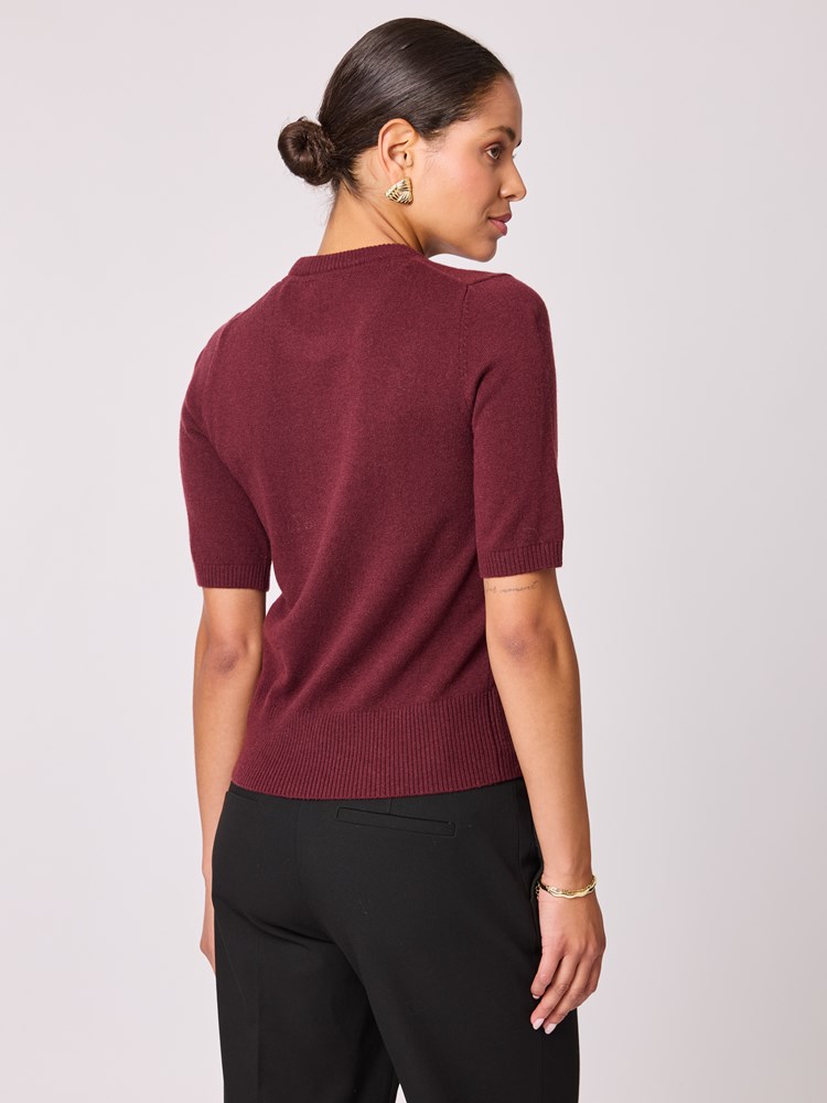Sofia merinotopp 7512741_AJX-BLU-A25-Modell-Front_chn=vic_436_Sofia merinotopp AJX.jpg_Front||Front
