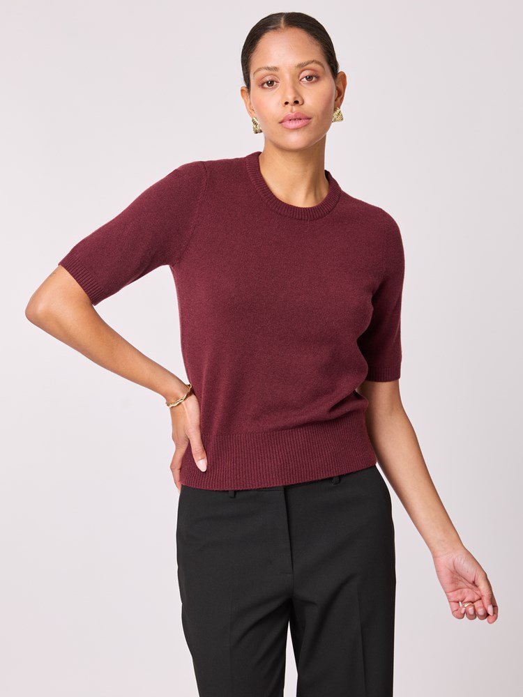 Sofia merinotopp 7512741_AJX-BLU-A25-Modell-Front_chn=vic_7018_Sofia merinotopp AJX.jpg_Front||Front