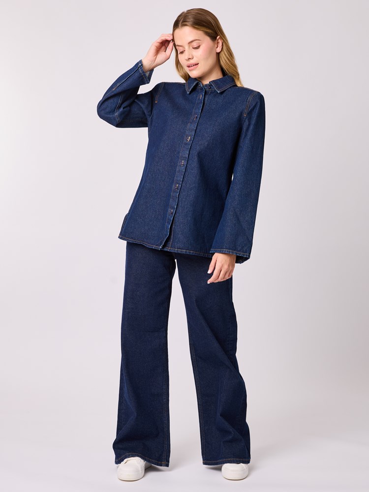 Estelle denim skjorte 7512750_EHJ-DONNA-A25-Front_8536_Estelle dk denim skjorte_Estelle denim skjorte EHJ 7512750.jpg_Front||Front
