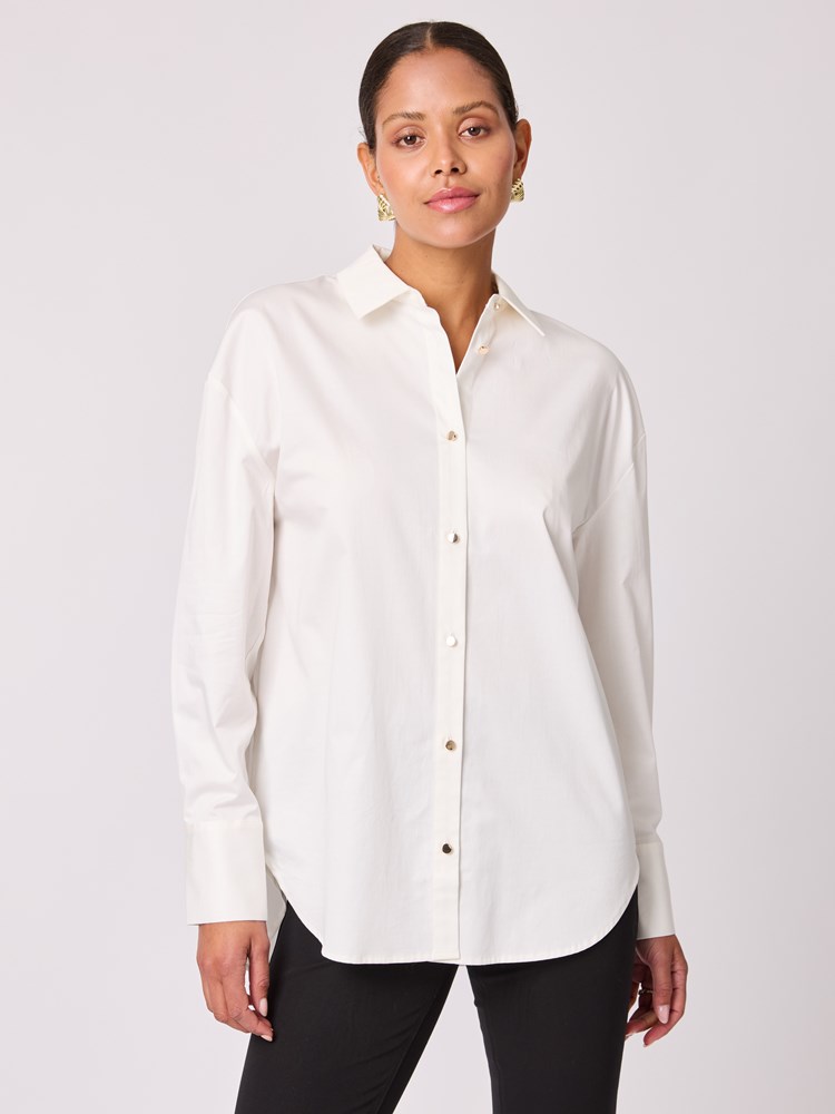 Dessie skjorte 7512811_O68-BLU-A25-Modell-Front_chn=vic_9150_Dessie skjorte O68.jpg_Front||Front