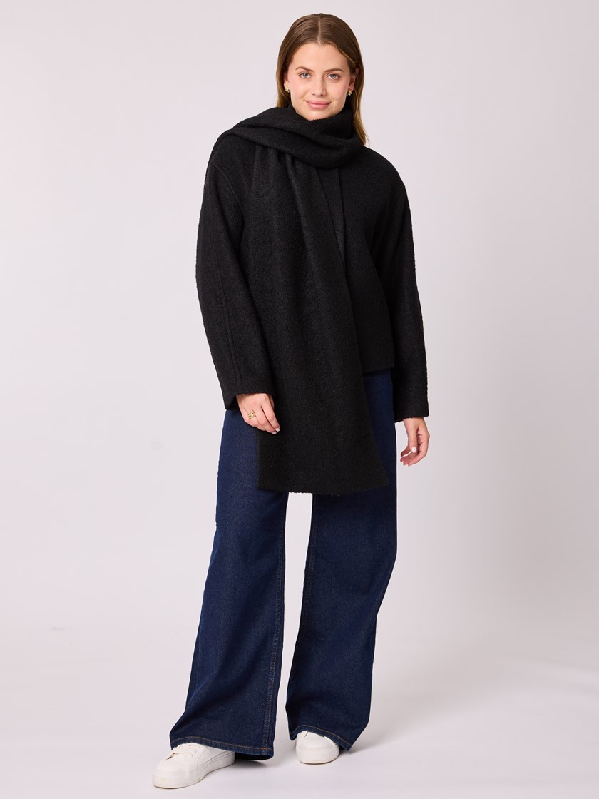 7512833 ID2 7512833_ID2-DONNA-A25-Front_5647_Lourdes Jakke ID2.jpg_Front||Front