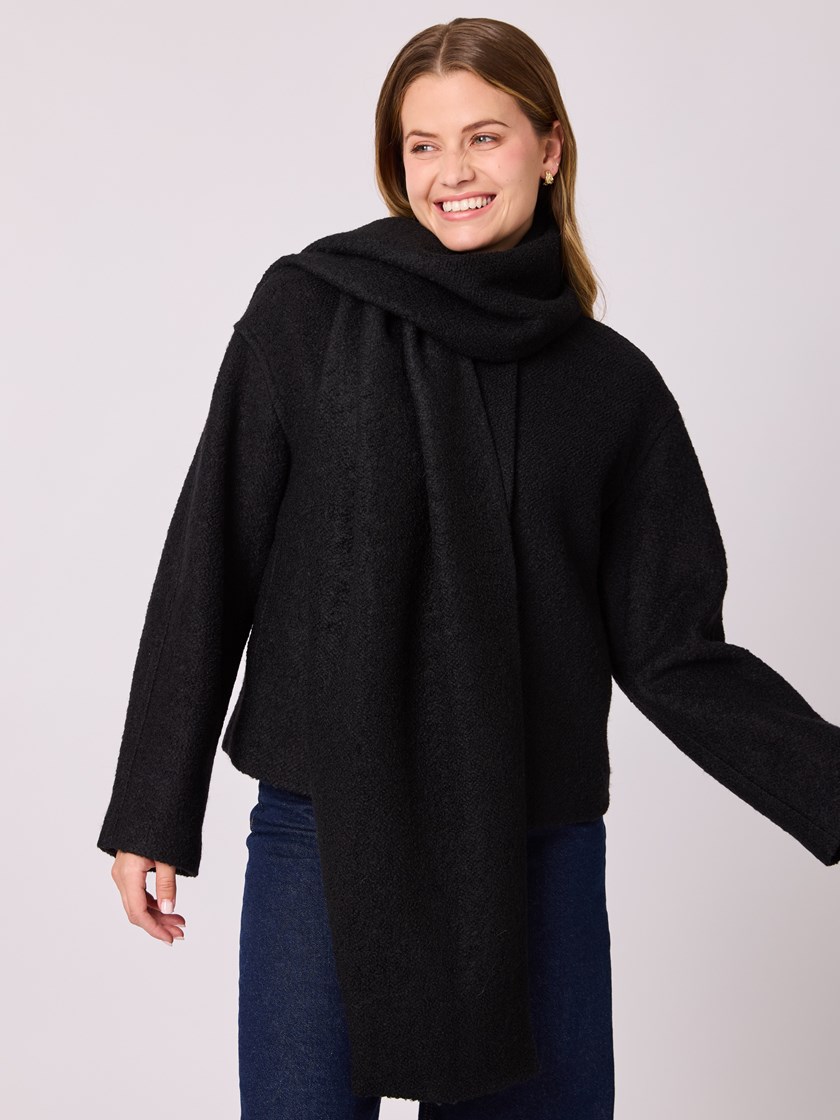 7512833 ID2 7512833_ID2-DONNA-A25-Front_9692_Lourdes Jakke ID2.jpg_Front