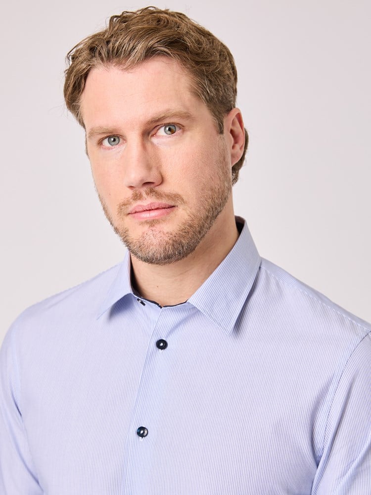 Fleming stripet skjorte 7512908_EM4-VESB-A25-details_chn=vic_121_Fleming stripet skjorte EM4.jpg_