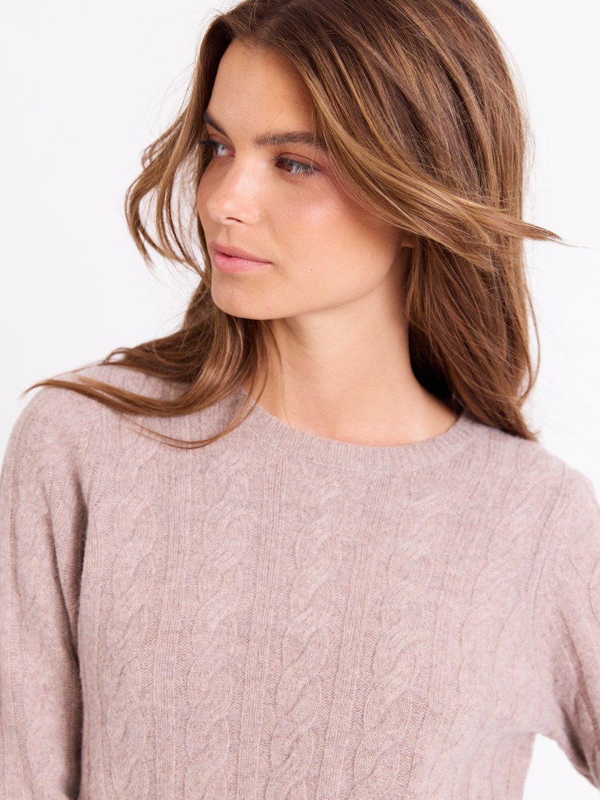 7513000 AEI 7513000_AEI_Jean Paul_Alix Genser_W25 (1)_Alix genser AEI_Alix genser AEI 7513000.jpg_