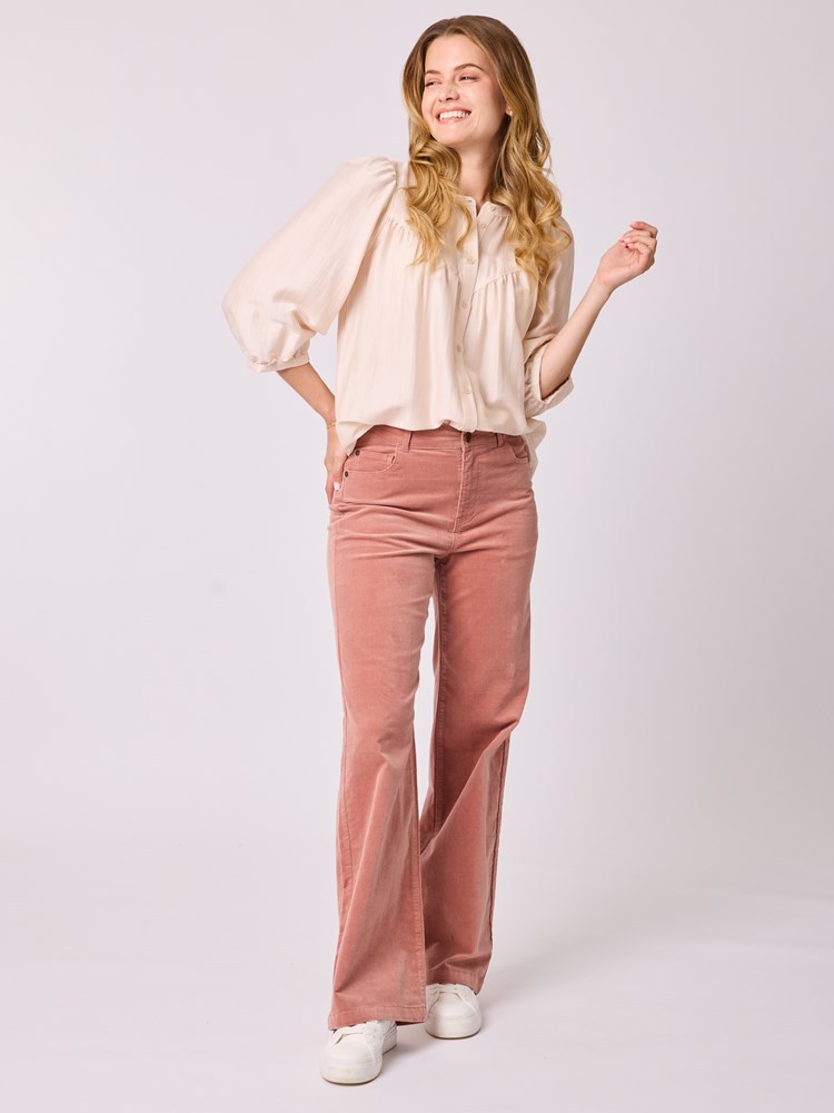 Wilma cord bukse 7513026_MJL-MELL-A25-Modell-Front_chn=vic_2542_Wilma cord bukse MJL.jpg_Front||Front