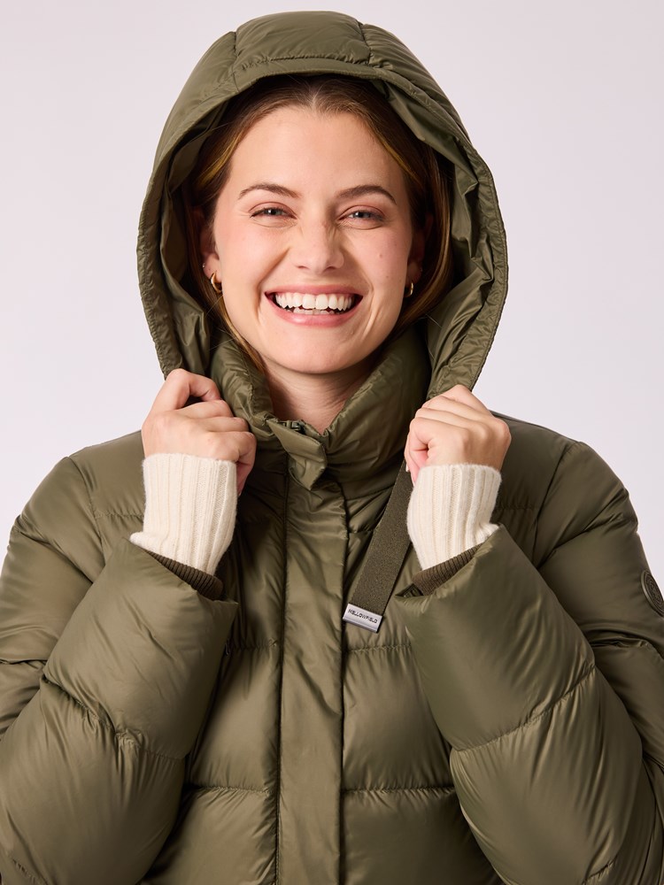 Rebecca dunkåpe 7513112_GOZ-MELL-A25-Modell-Front_chn=vic_5239.jpg_Front||Front