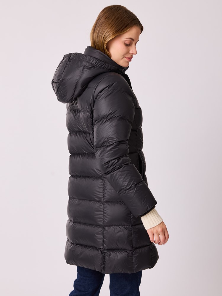 Rebecca dunkåpe 7513112_ID2-MELL-A25-Modell-Front_chn=vic_5722.jpg_Front||Front