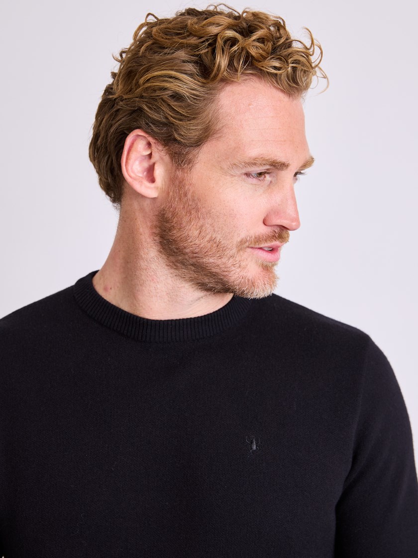 7513176 ID2 7513176_ID2-MRCAPUCHIN-W25-Modell-Front_chn=vic_5421_Baldur strikkegenser ID2.jpg_Front||Front