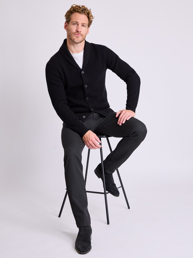 Spectre cardigan 7513183_C18-VESB-W25-Modell-Front_chn=vic_7320_Spectre cardigan C18.jpg_Front