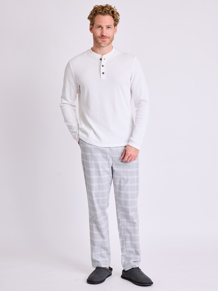 Ves grandad 7513185_O68-VESB-W25-details_chn=vic_2117_Ves grandad O68.jpg_