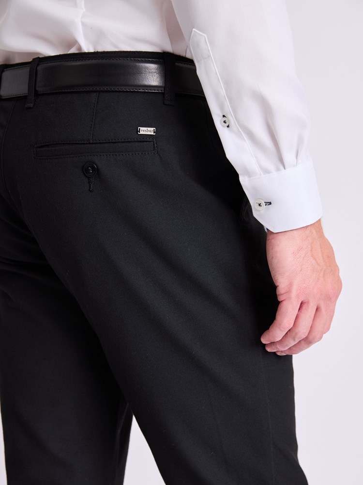 Adam chinos 7513189_C18-VESB-W25-details_chn=vic_1178_Adam chinos C18.jpg_