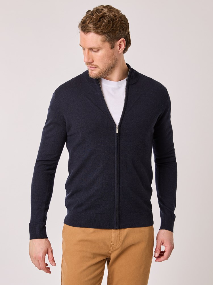 Ledger merino cardigan 7513205_EGC-VESB-A25-Modell-Front_chn=vic_4560.jpg_Front||Front