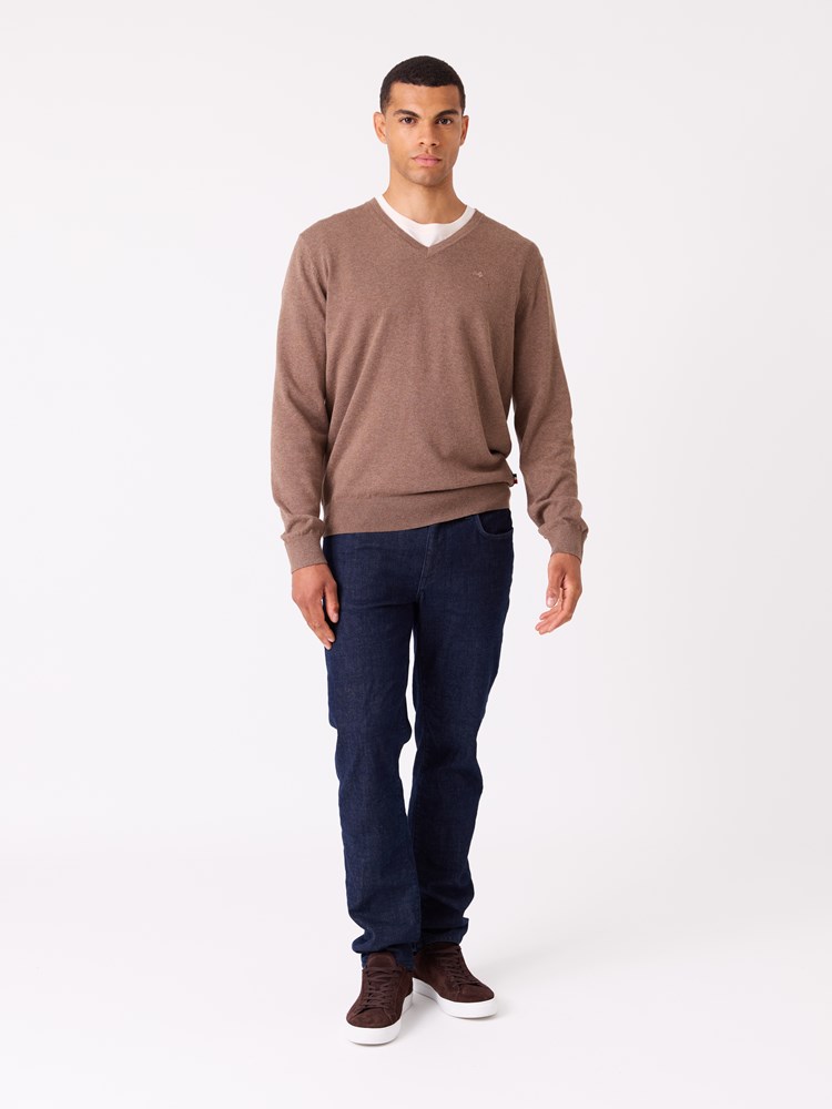 Gerard v-neck 7513259_AGG-JEANPAUL-A25-Modell-Front_4762_Gerard v-neck AGG_Gerard v-neck AGG 7513259.jpg_Front||Front