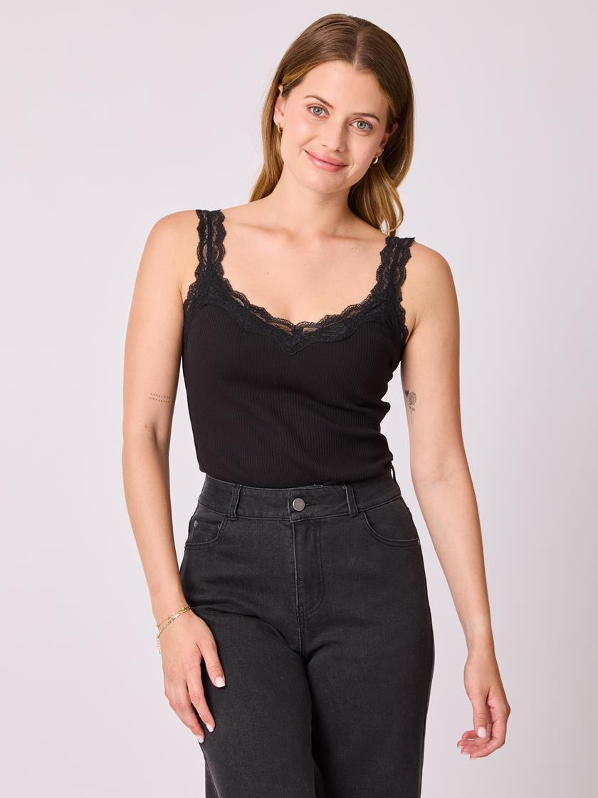 Poppy singlet ID2