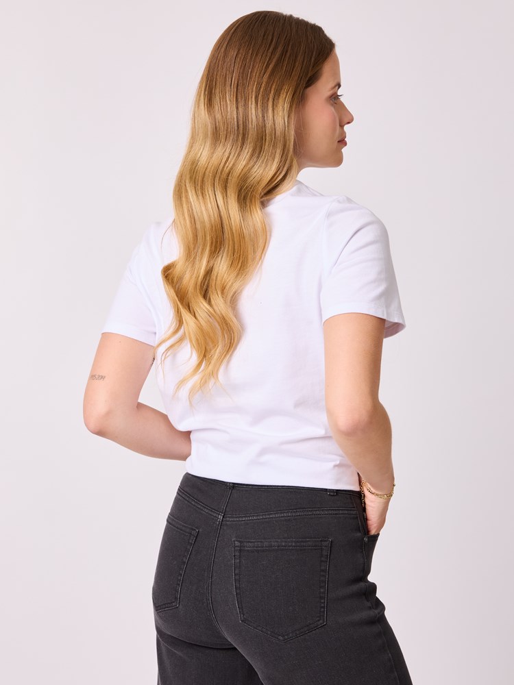 La Vie t-skjorte 7513267_O68-MELL-A25-Modell-Front_chn=vic_2187_La Vie t-skjorte O68_La Vie t-skjorte O68 7513267.jpg_Front||Front