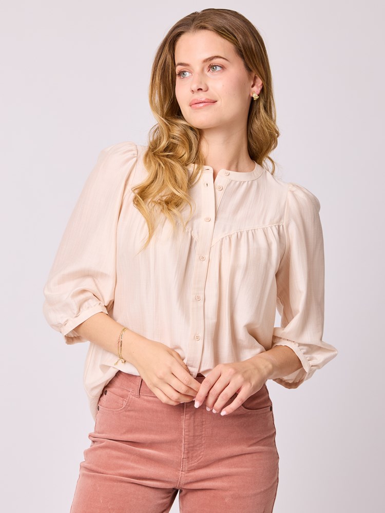 Olivia bluse 7513271_I2O-MELL-A25-Modell-Front_chn=vic_2116_Olivia bluse I2O_Olivia bluse I2O 7513271.jpg_Front||Front