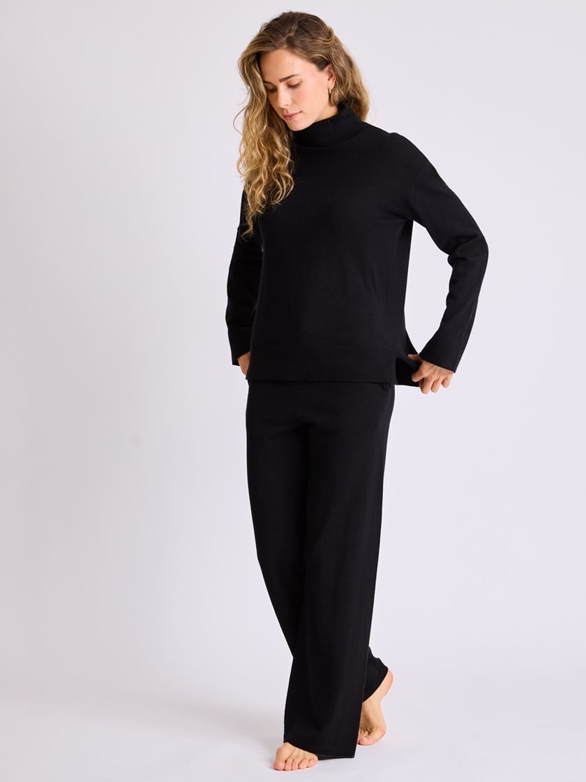 7513370 ID2 7513370_ID2-MELL-W25-Modell-Front_chn=vic_4595_Helle strikkebukse ID2.jpg_Front||Front